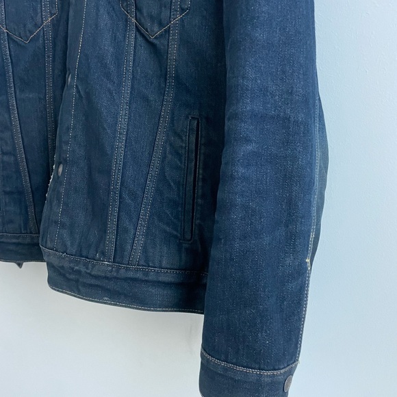 Levi’s Shearling Trucker Jacket - Picture 4 of 4